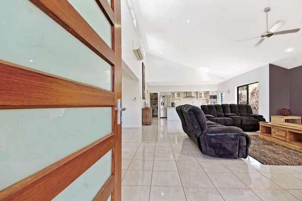 2 Springbrook Ave, Redlynch - Thumbnail 4