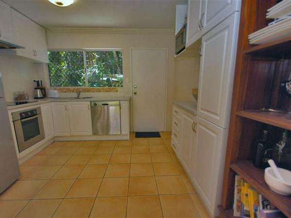 2/16 Roslyn Close, Yorkeys Knob - Thumbnail 3