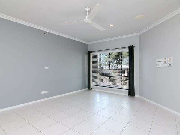 19 Derrick St, Redlynch - Thumbnail 5