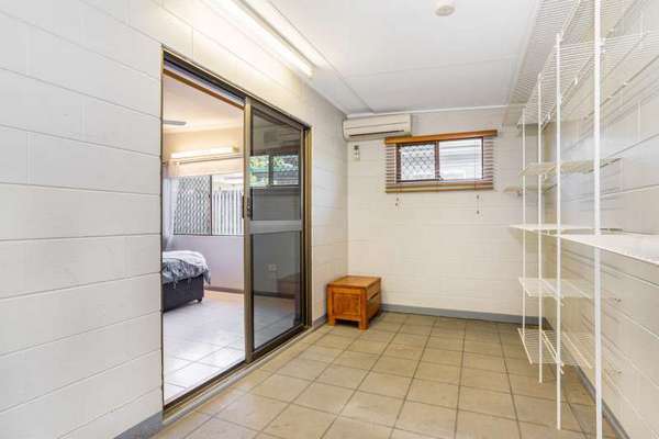 13 Lennon Street, Westcourt - Thumbnail 7