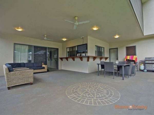16 Botany Avenue, Redlynch - Thumbnail 2