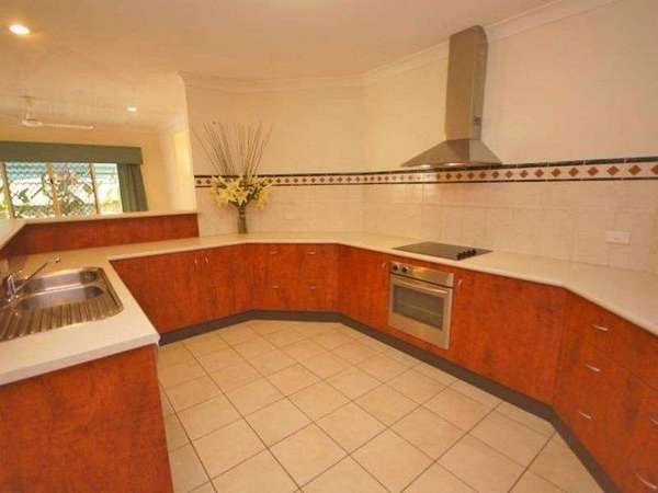9 William Hickey St, Redlynch - Thumbnail 6