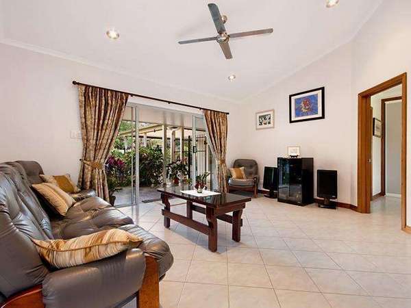 2-4 Nicholas St, Clifton Beach - Thumbnail 4