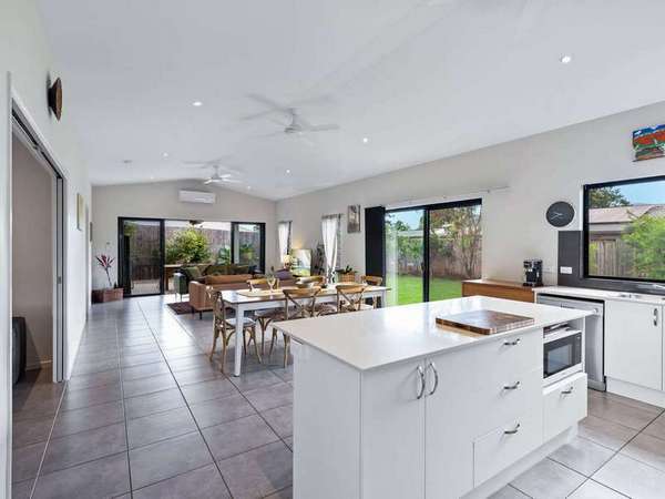 26 Perseverance St, Redlynch - Thumbnail 3