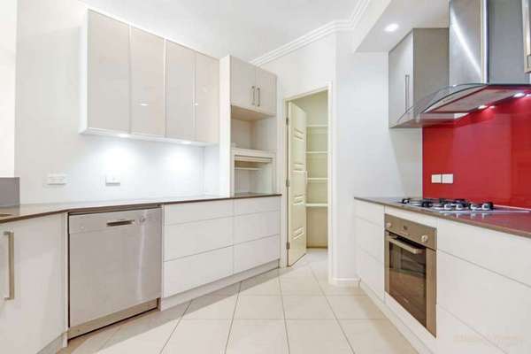 13 Huntley Crescent, Redlynch - Thumbnail 7