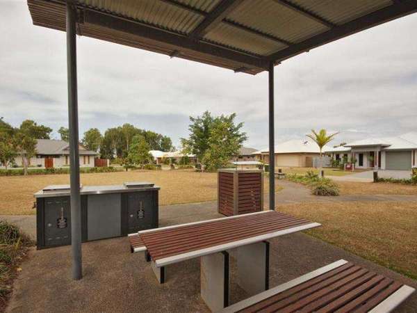 27 Bowline Close, Trinity Beach - Thumbnail 4