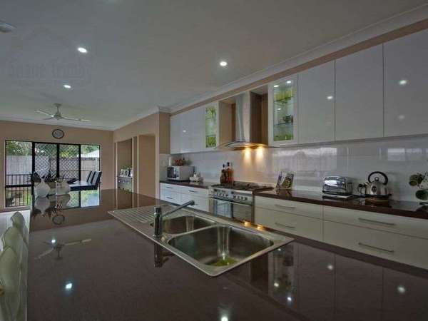8 Scaglioni Street, Redlynch - Thumbnail 2