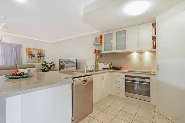 11/24-26 Old Smithfield Road, Freshwater - Thumbnail 5