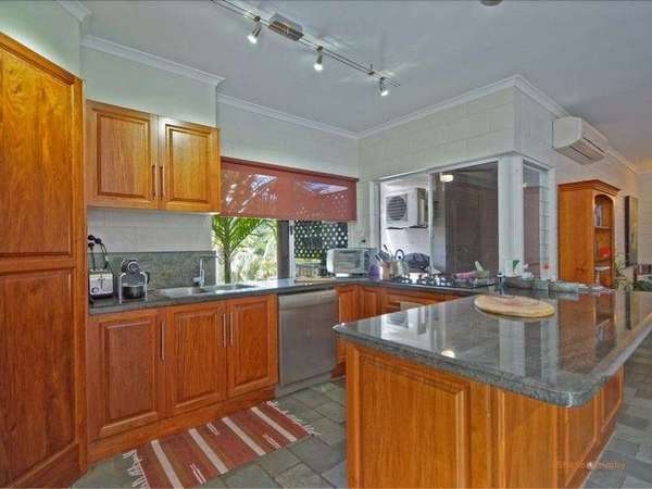 40-42 Old Smithfield Road, Freshwater - Thumbnail 8