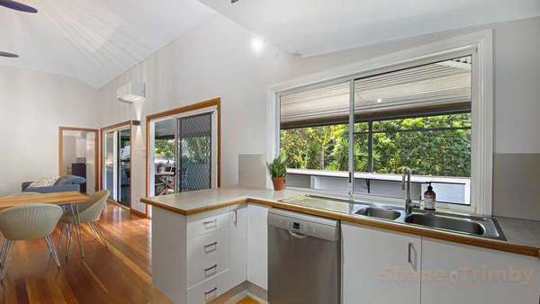 8 Ebony Street, Redlynch - Thumbnail 5