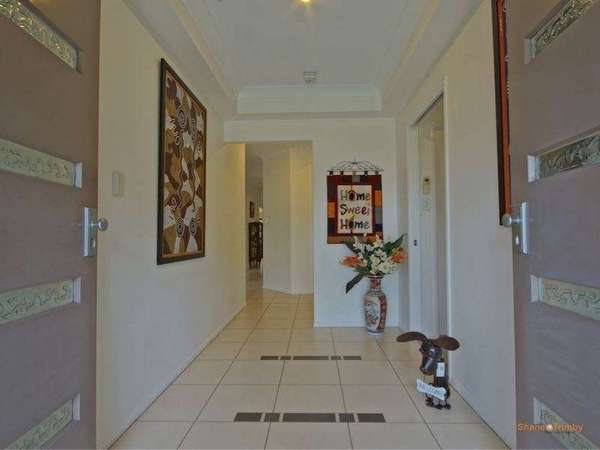 57 Chesterfield Close, Brinsmead - Thumbnail 4
