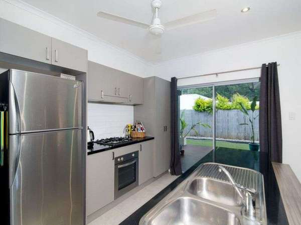 6 Govern Close, Redlynch - Thumbnail 3