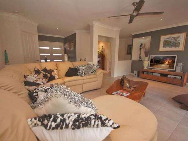 6 Yvette Court, Brinsmead - Thumbnail 5