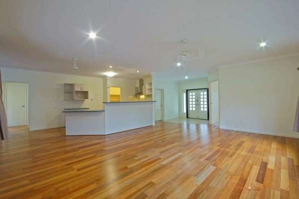 32 Tyrconnell Crescent, Redlynch - Thumbnail 6