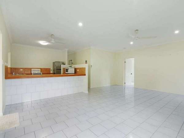 21 Matheson Drive, Brinsmead - Thumbnail 4