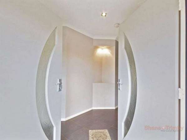 22 Elphinstone St, Kanimbla - Thumbnail 2