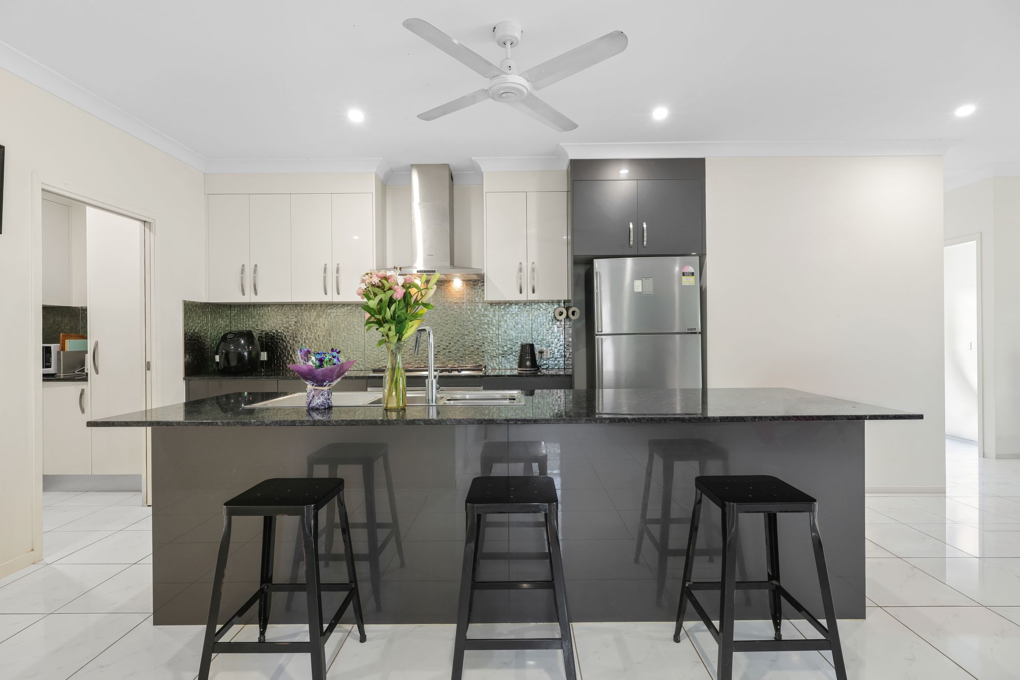 11 Marino Close, Redlynch - Thumbnail 4