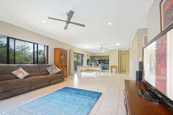32 Fairley Street, Redlynch - Thumbnail 8