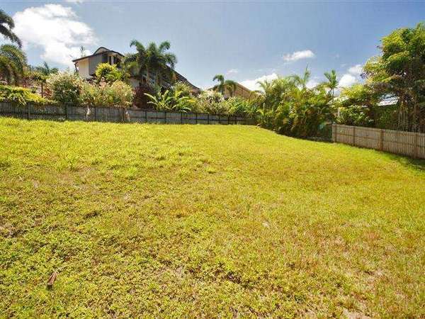 4 Torazzi Place, Mooroobool - Thumbnail 6