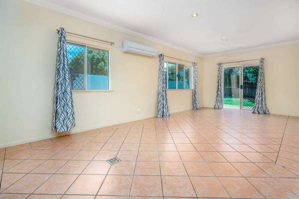 40 Village Terrace, Redlynch - Thumbnail 5