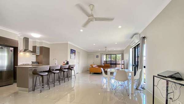 1 Carter Close, Smithfield - Thumbnail 3