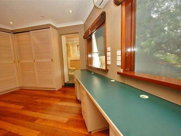 10 Megan Street, Freshwater - Thumbnail 6
