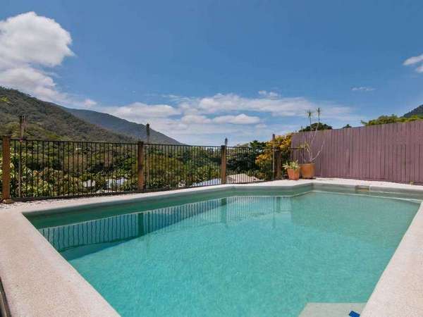 9 Brockhurst Close, Redlynch - Thumbnail 3