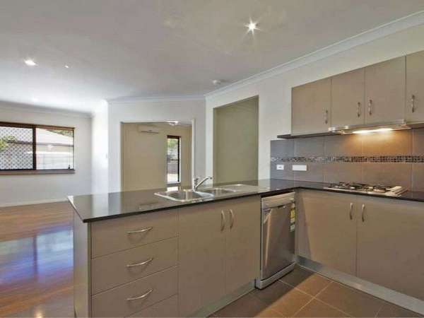 90 Mackerras Street, Redlynch - Thumbnail 2