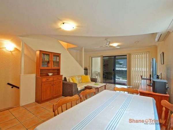 111-113 Collins Avenue, Edge Hill - Thumbnail 4