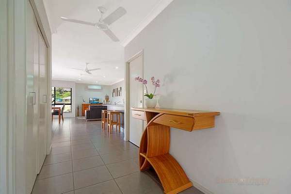 6 Alander Payet Close, Redlynch - Thumbnail 6