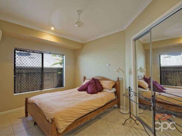8 Ellestree Close, Redlynch - Thumbnail 8