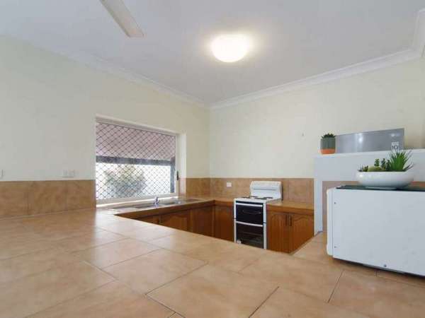21 Matheson Drive, Brinsmead - Thumbnail 8