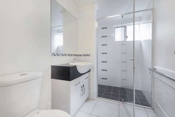 1-13 Ernest St, Redlynch - Thumbnail 8