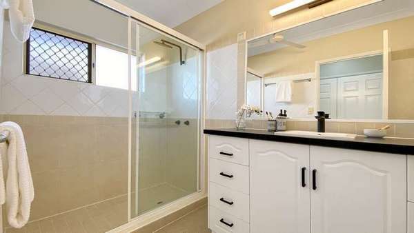 80 Koppen Terrace, Mooroobool - Thumbnail 8