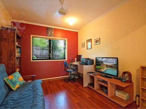 17 Red Ochre St, Redlynch - Thumbnail 8