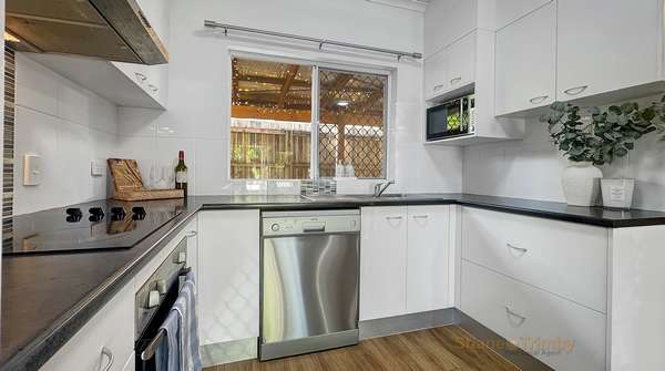 3/11-13 Short Street, Redlynch - Thumbnail 3