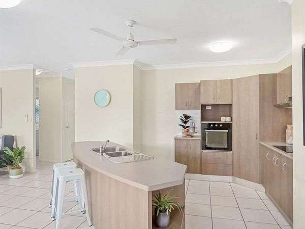 23 John Malcolm Street, Redlynch - Thumbnail 3