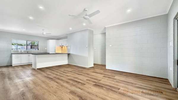2/11 Nancy Street, Yorkeys Knob - Thumbnail 3