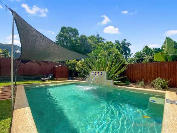 74 Jungara Road, Redlynch - Thumbnail 2