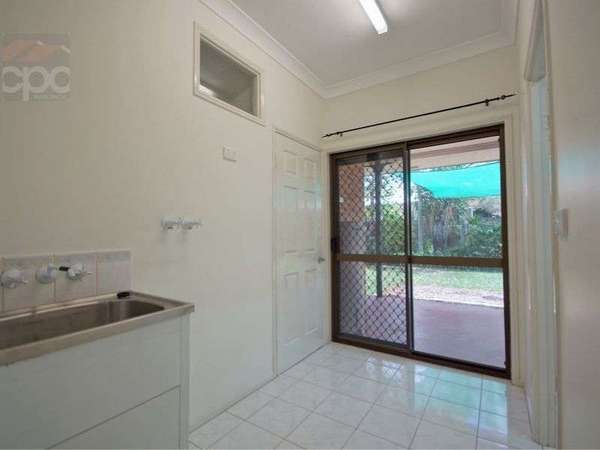 18 Tallow Wood Close, Redlynch - Thumbnail 8