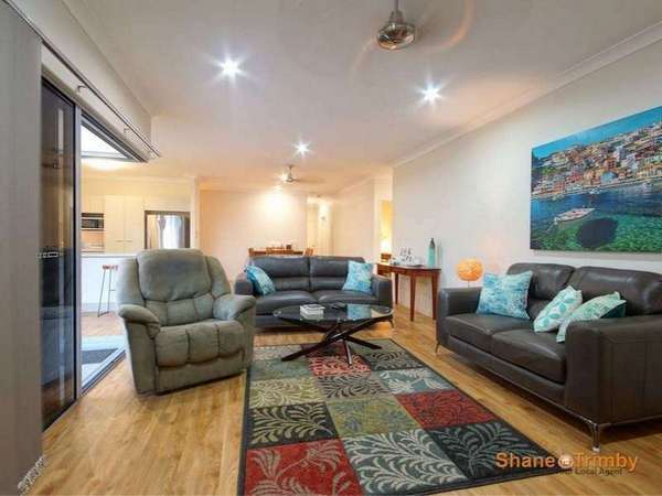 35 Fossilbrook Bend, Trinity Park - Thumbnail 8