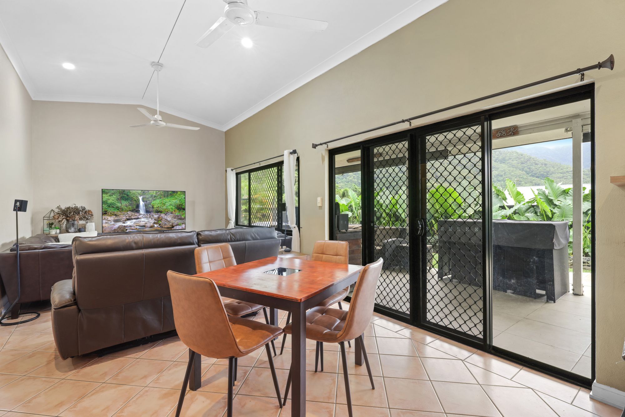 40 Red Ochre Street, Redlynch - Thumbnail 5