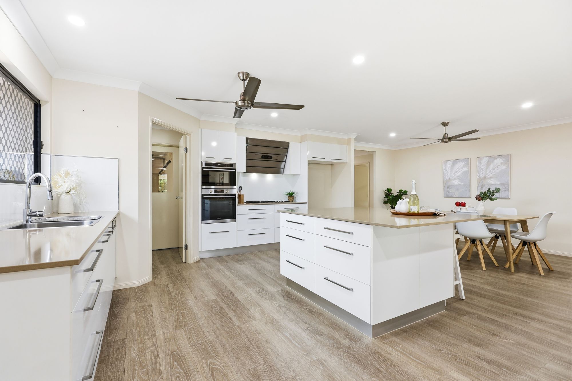 12 William Hickey St, Redlynch - Thumbnail 4