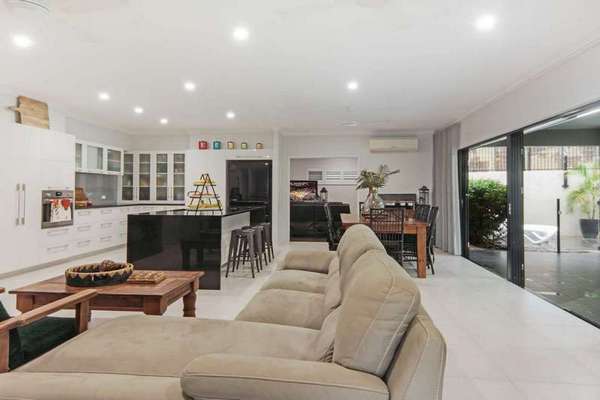 17 Buckinghamia, Redlynch - Thumbnail 5