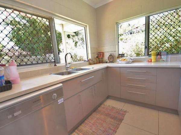 20 Opaline Close, Brinsmead - Thumbnail 7