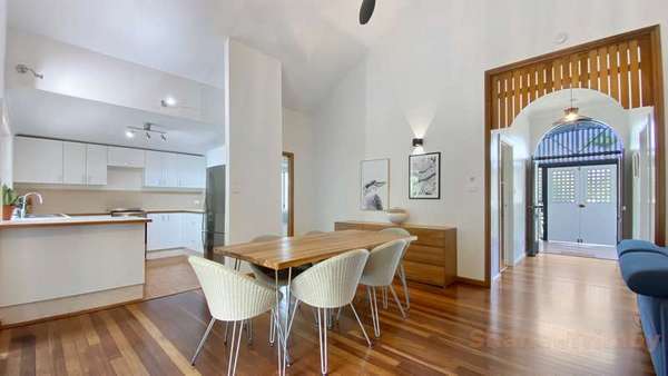 8 Ebony Street, Redlynch - Thumbnail 7