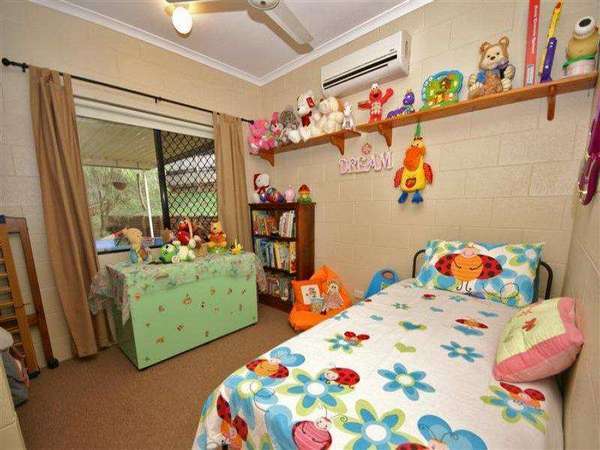 4 Seabreeze Court, Redlynch - Thumbnail 4