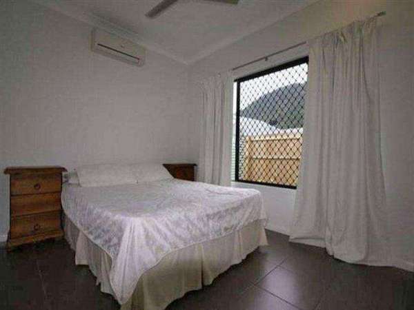 29 McBride Street, Redlynch - Thumbnail 6
