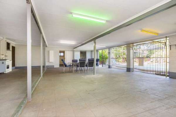 13 Lennon Street, Westcourt - Thumbnail 5