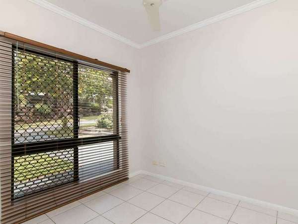 9 Brockhurst Close, Redlynch - Thumbnail 4